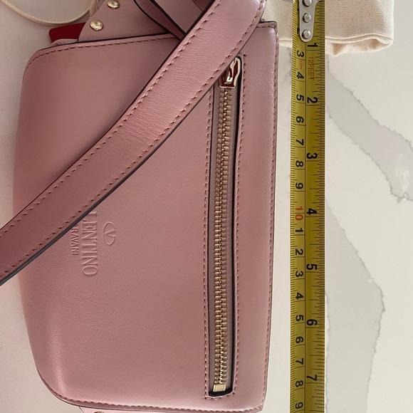 VALENTINO ROCKSTUD BELT BAG - Picture 7 of 9